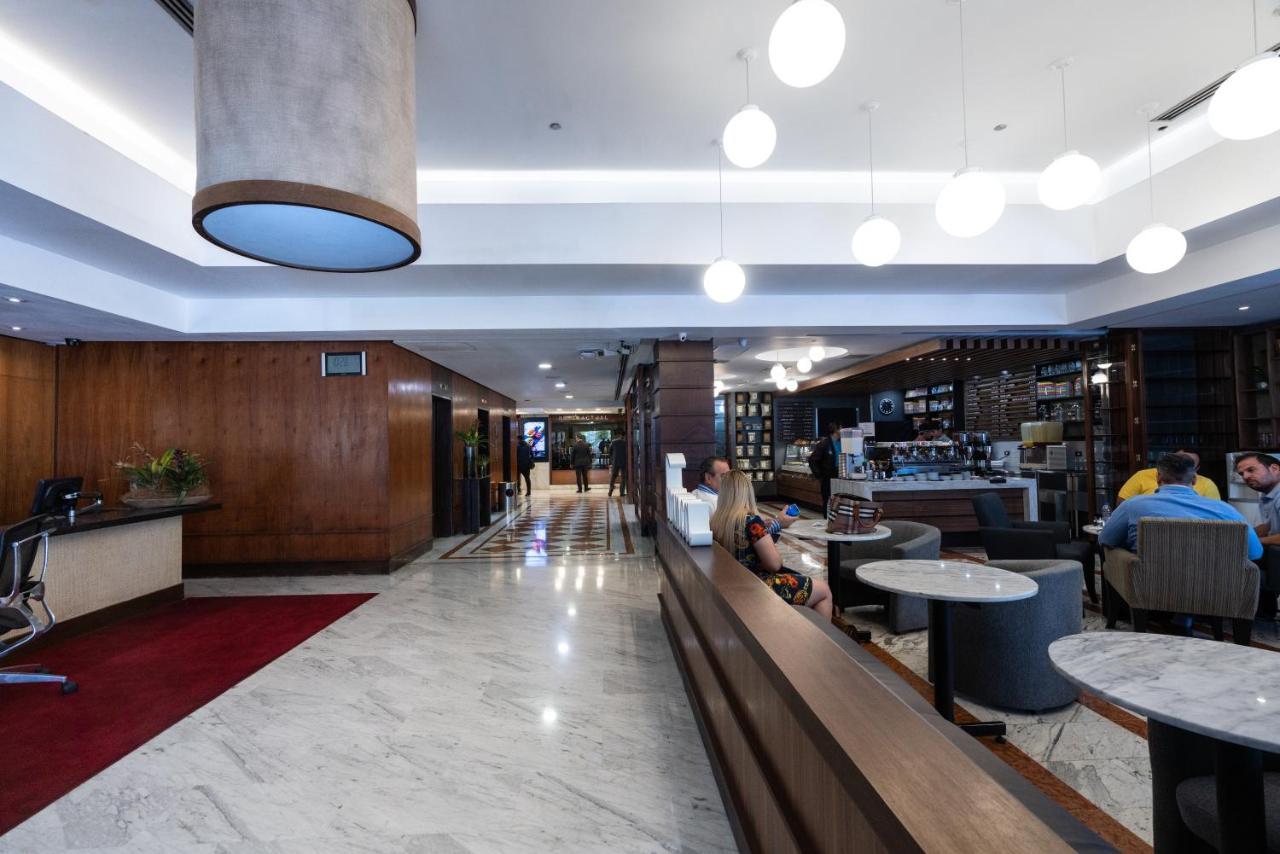 Eurobuilding Hotel & Suites Caracas Exterior photo The interior of the lounge