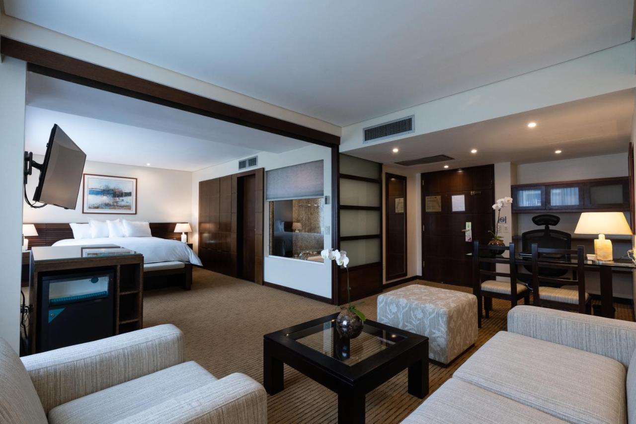 Eurobuilding Hotel & Suites Caracas Exterior photo Suite at the InterContinental
