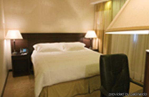 Eurobuilding Hotel & Suites Caracas Room photo A room at the hotel