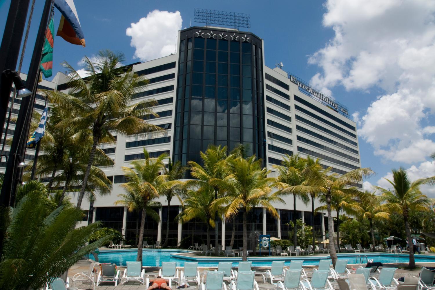 Eurobuilding Hotel & Suites Caracas Exterior photo The hotel's main building