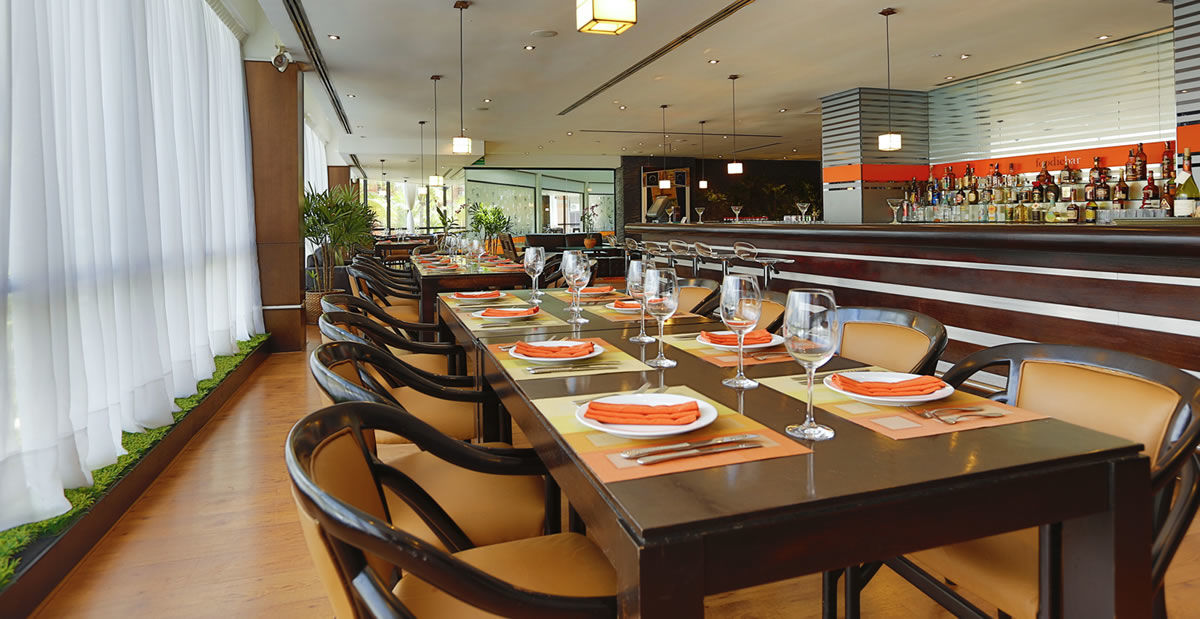 Eurobuilding Hotel & Suites Caracas Exterior photo The restaurant